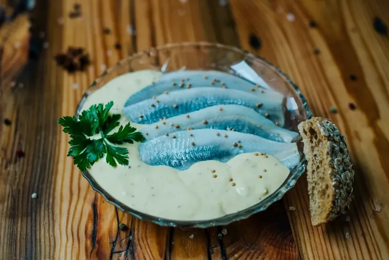 Herring in mustard sauce